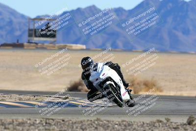 media/Jan-08-2022-SoCal Trackdays (Sat) [[1ec2777125]]/Turn 4 (1145am)/